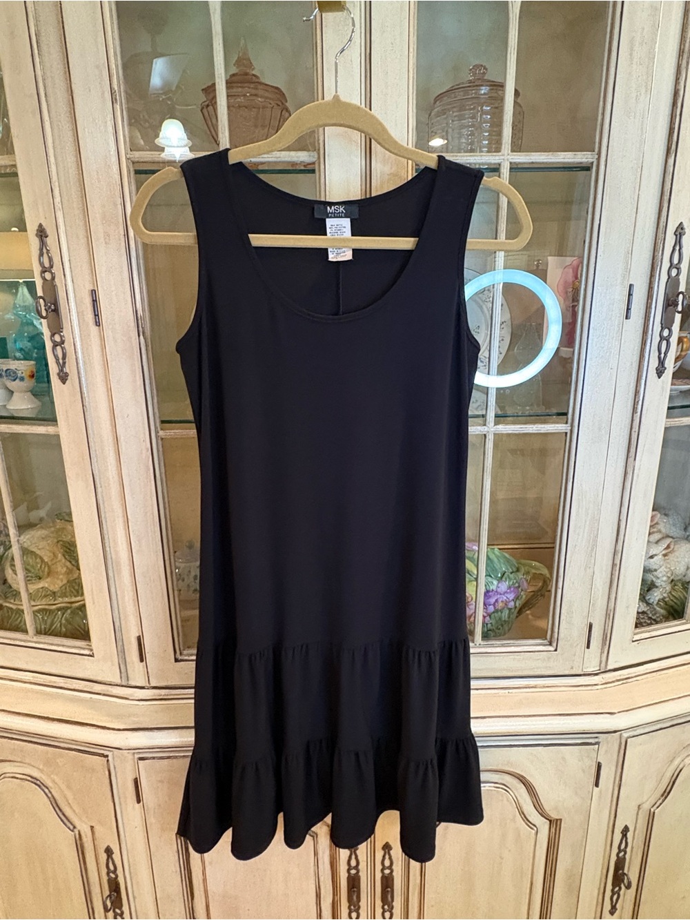MSK Black Sleeveless Tiered Scoop-Neck Dress